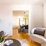 Shield 3 - 3 Bedroom With Balcony In *