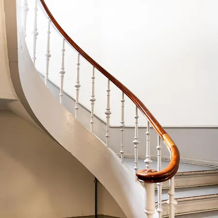 Sanders Shield 2 - 3 Bedroom With Balcony *