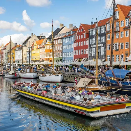 Sanders Shield 2 - 3 Bedroom With Balcony Lejlighed *