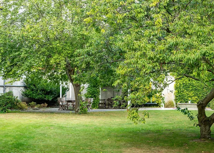 Shield 3 - 3 Bedroom With Balcony In *