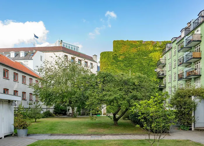 Shield 3 - 3 Bedroom With Balcony In Apartmán *
