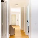 Apartment Shield 3 - 3 Bedroom With Balcony In Kopenhagen