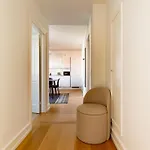 Shield 3 - 3 Bedroom With Balcony In Apartment