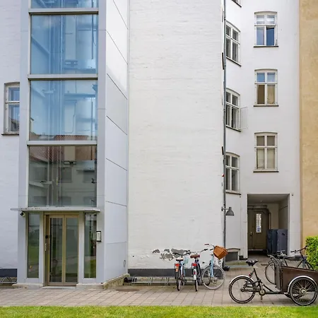 Shield 3 - 3 Bedroom With Balcony In Kopenhagen