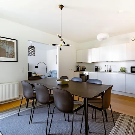 Shield 3 - 3 Bedroom With Balcony In Apartment Kopenhagen