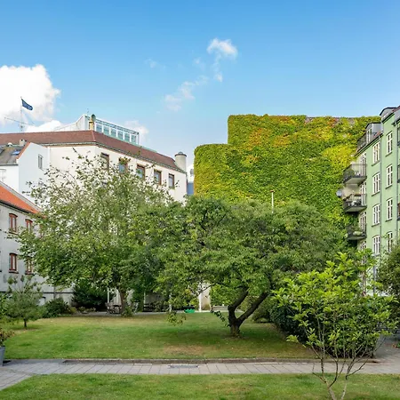 Shield 3 - 3 Bedroom With Balcony In Apartment *